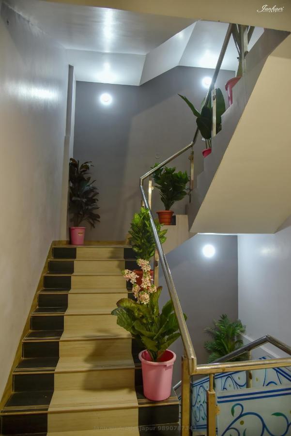 Pawan Executive Tuljapur Exteriör bild
